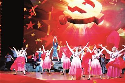 在一个单位上班，同事姑娘给公司墙上画墙画挺好，同事自己给姑娘画发朋友圈，我能在朋友圈点赞吗？游戏画面